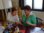 paní ředitelka Městského muzea si vyrobila vlastní šperky pod vedením Myrcely Buřilové