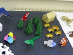 Evžen Dub: stromky, Román Díaz: domek, Hsi Hua Liu: zajíci, hranatá kočka, rybka, Joseph Wu: tyranosaurus, Paul Jackson: liška, složil Evžen Dub