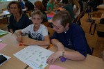 Marcela Buřilová nad návodem, Peter Hopfgartner s maminkou