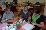 dílna Míti Bláhové, skladačky přáníček se stále střídaly